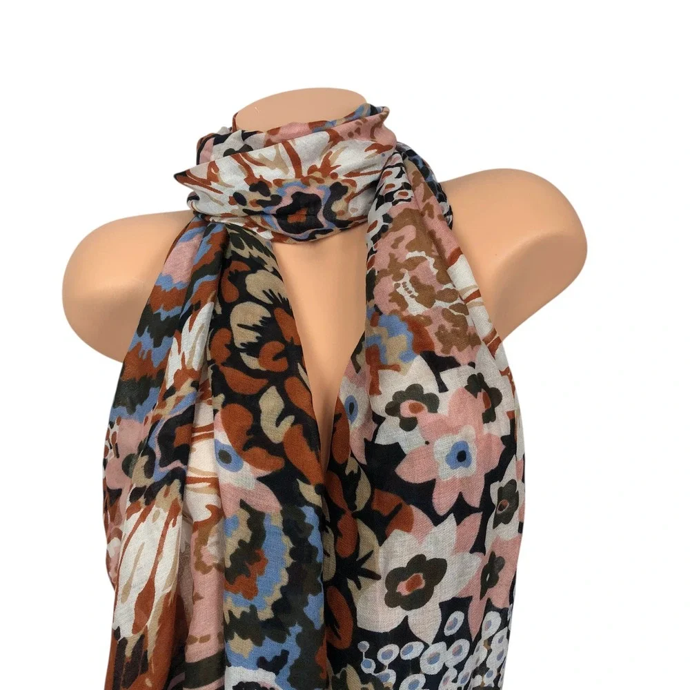 Vera Bradley‎ Multicolor Floral Print Neck Scarf Wrap Shawl Artsy Boho Colorful